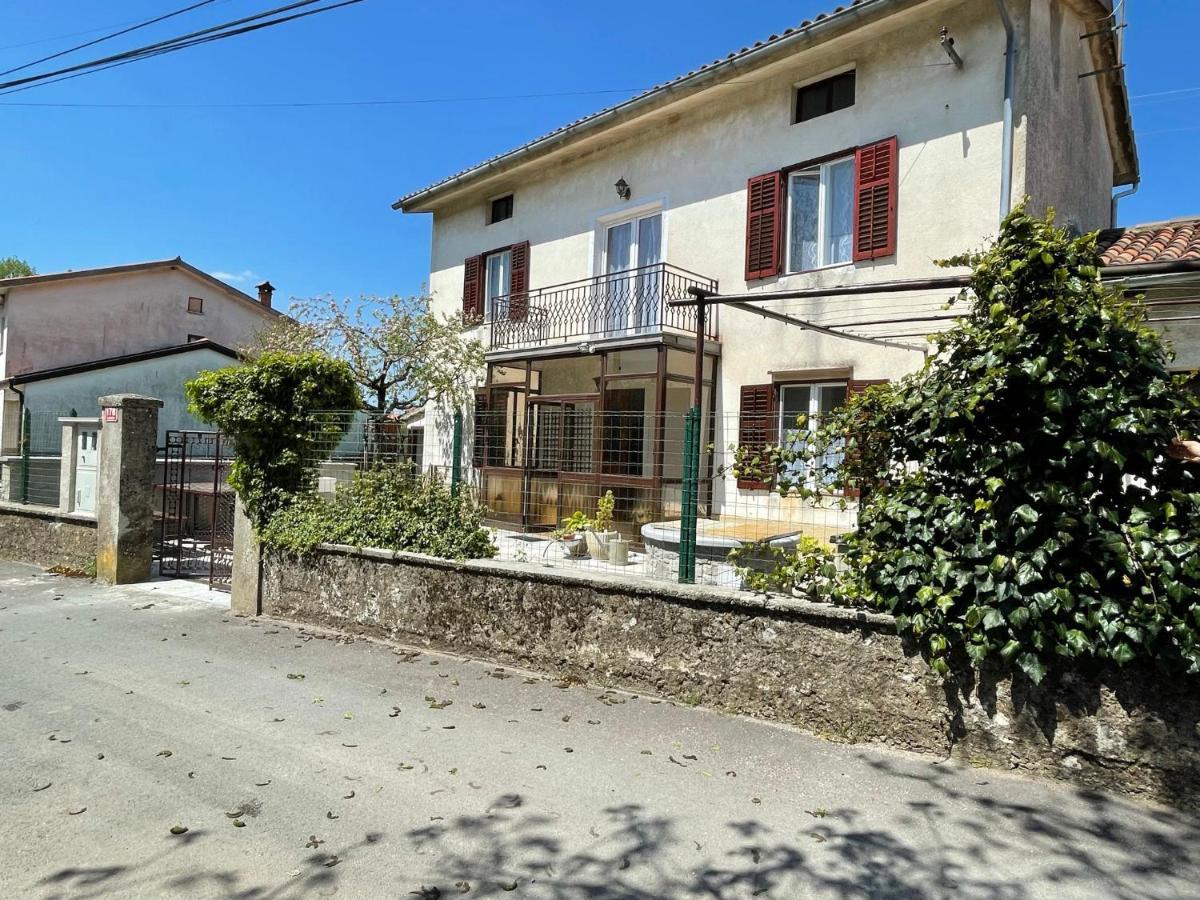 Cilka'S House, Authentic Homestay Near Lipica Sezana Exterior photo